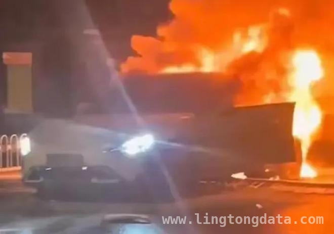 3女生智驾小米汽车身亡，母亲坚称与自动驾驶有关，责任谁来担？ 小米汽车智驾事故：3女生命丧高速，厂商与责任的纠葛！