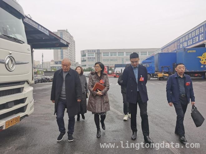 渝北区人大代表深入民营企业走访调研，助力营商环境优化