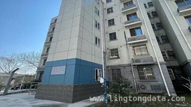 翔泰苑：公租房加梯工程持续推进，24台电梯开启便利新篇章，闵行公租房加梯再突破，24台电梯便捷居民生活
