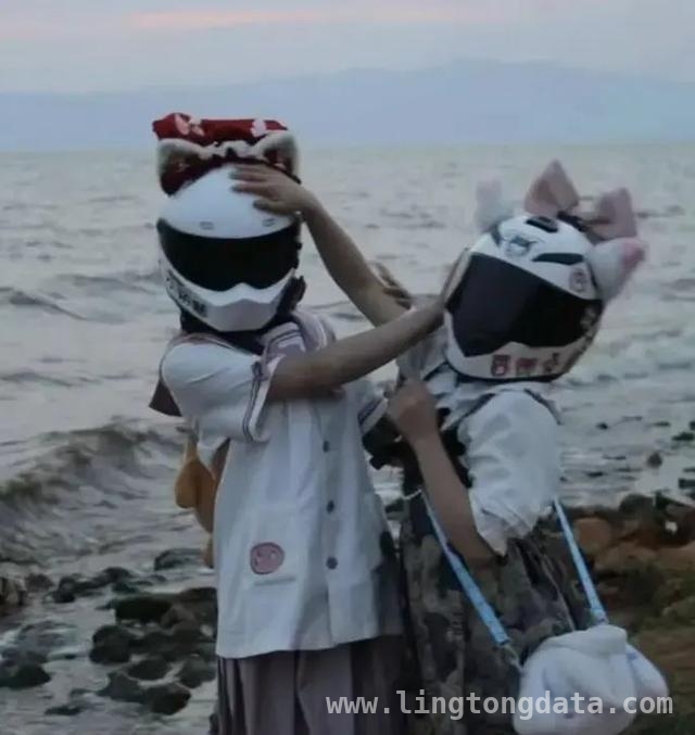 聚焦22岁女骑手悲剧：认识大车盲区，守护出行安全，22岁女骑手不幸离世，大车盲区隐患引关注