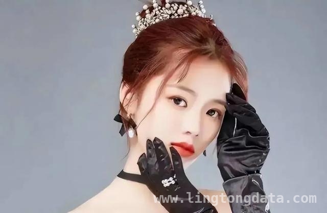 聚焦22岁女骑手悲剧：认识大车盲区，守护出行安全，22岁女骑手不幸离世，大车盲区隐患引关注