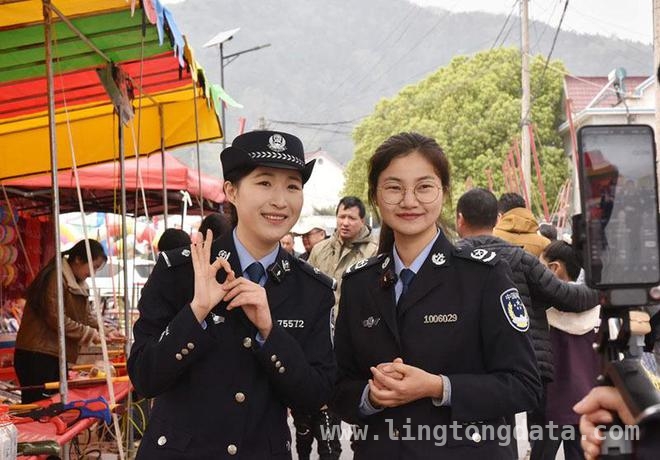 当涂警方桃花季直播：美景中传递安全与法治
