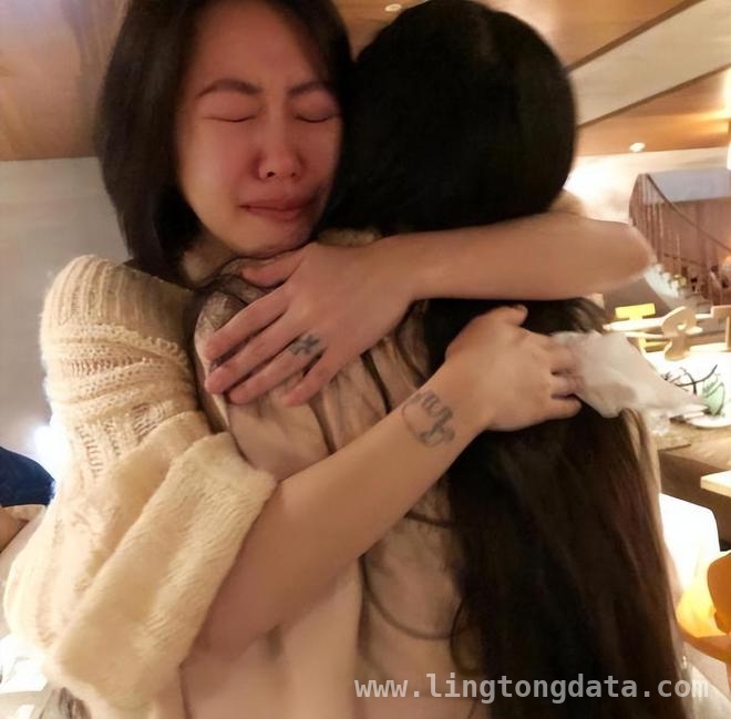 大S离世后具俊晔孤独痛苦，小S一家成他温暖慰藉 具俊晔为亡妻雕像未完工，小S一家陪伴共渡伤痛