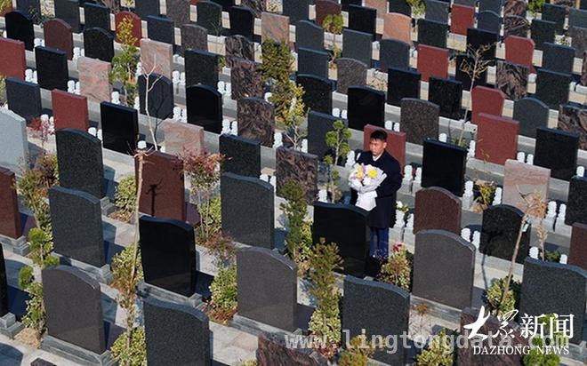 00 后情侣投身殡葬业，打破传统偏见，00 后殡葬情侣：在生死之间书写青春篇章