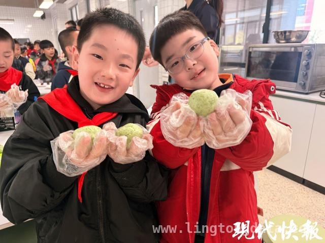 清明时节，南师附小二年级娃以青团为媒传承文化，语文课+清明节，南师附小娃在青团香中感受文化魅力