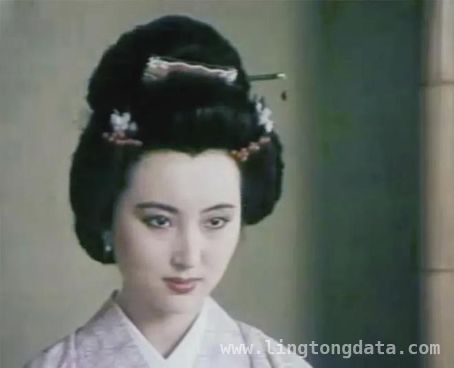 重温 87 版红楼梦：林黛玉与王熙凤戏外合作广告的别样魅力