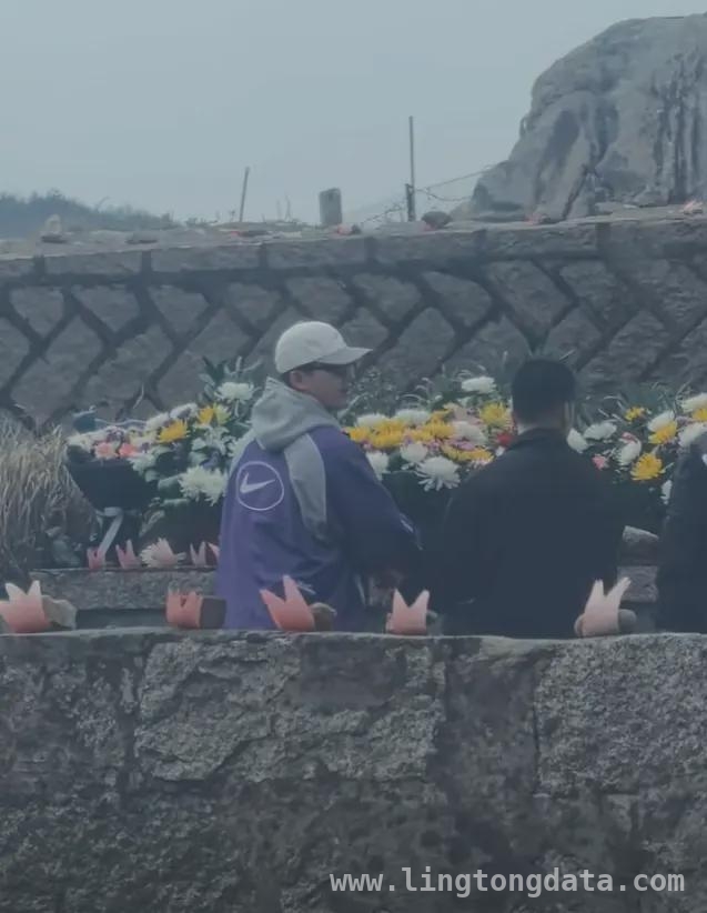 欧豪清明返乡祭祖，姐姐颜值也十分出众
