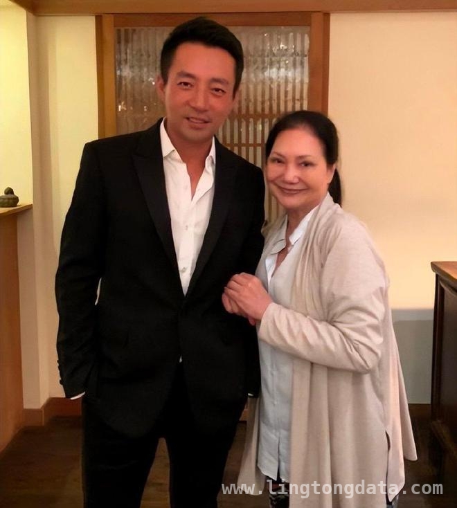 S妈发小作文背后，是想夺回孩子抚养权？