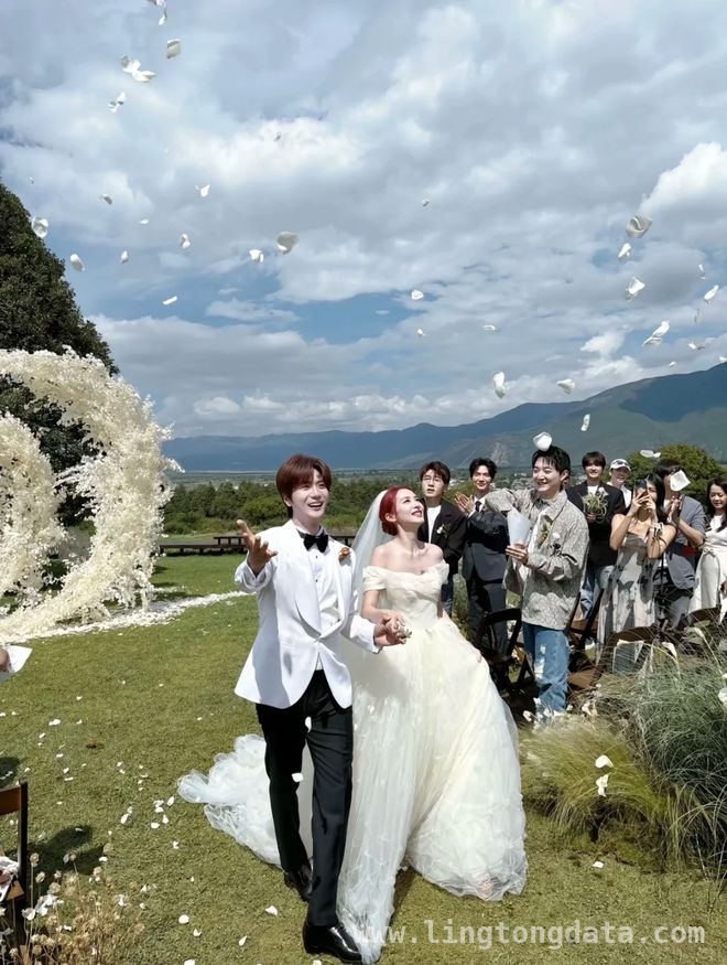 从低谷到新生，马雪阳生女见证人生转折！，马雪阳谭咏雯迎来爱的结晶，一家三口超幸福！