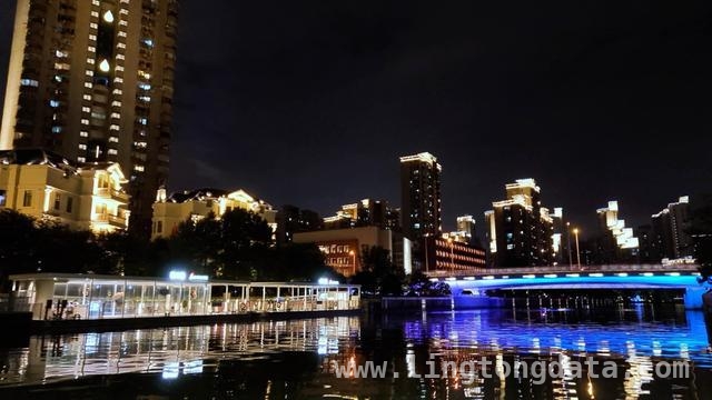 苏州河普陀段四期景观照明工程启动，年内打造梦幻光影长廊，苏州河普陀段最后一期照明工程开工，年底共赏光影之美