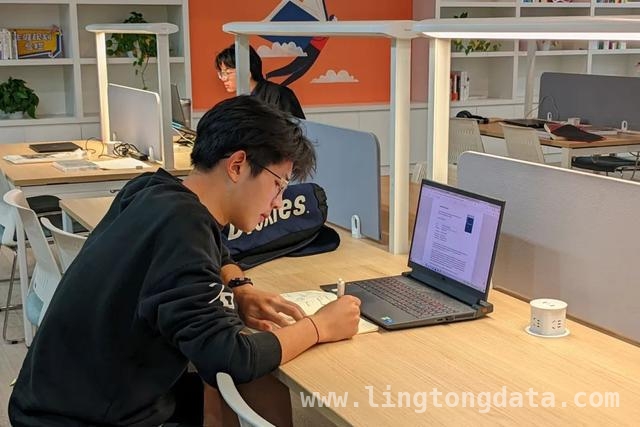 “奔跑男孩”陈逸：科研与马拉松双赛道上的逐梦前行 同济大学陈逸：强基班磨砺，直博迈向智能科学与汽车梦